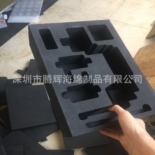 依包装产品的要求不同,而加工 我厂是家集生产与加工的综合性工厂